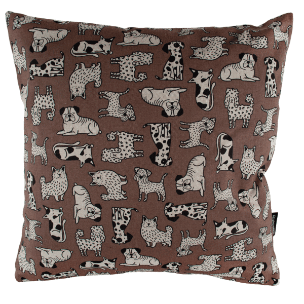 Koristetyyny Koiranelämää 45x45cm - ruskea
