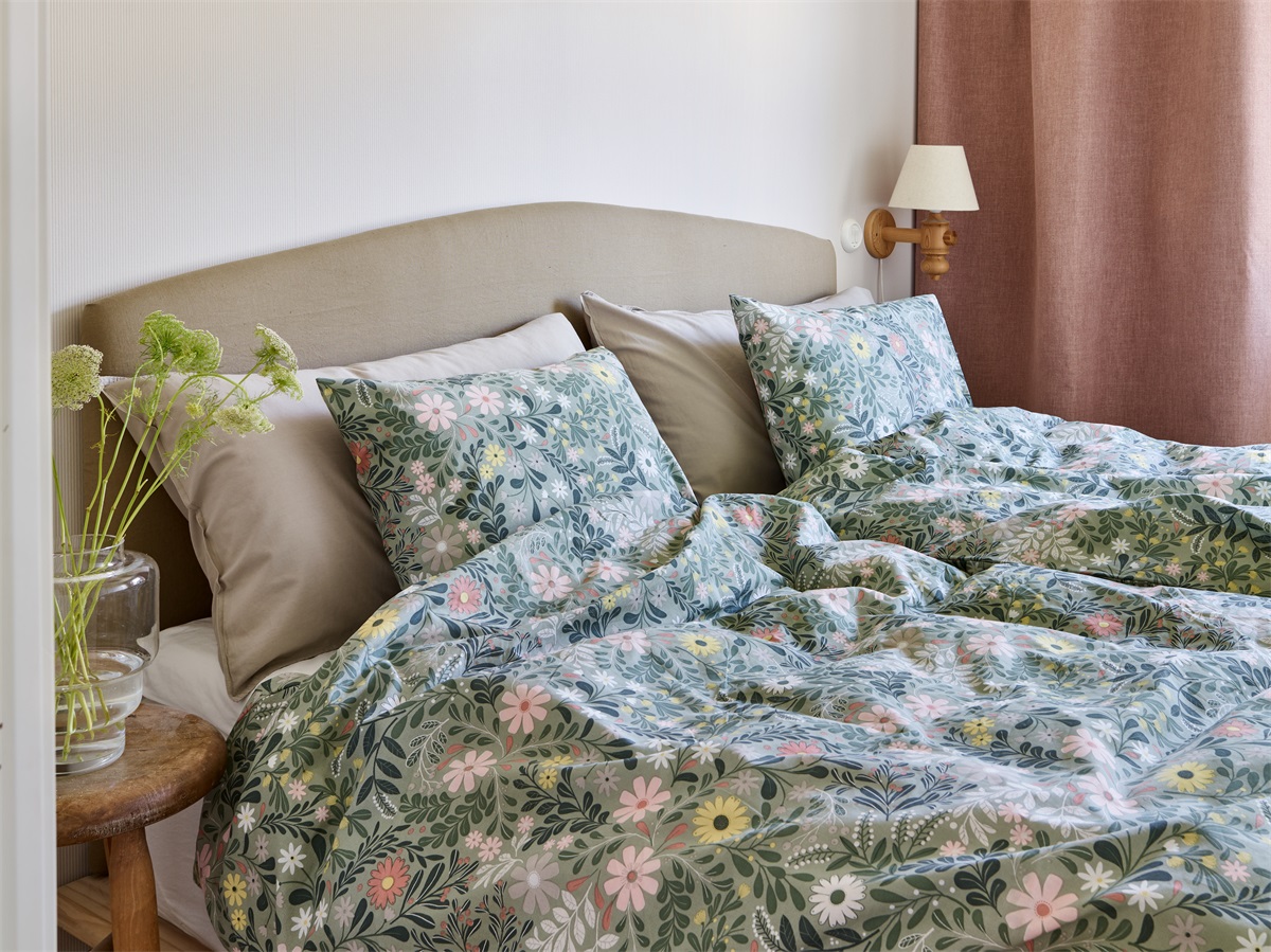 Pussilakanasetti Kukkaisa 150x210cm